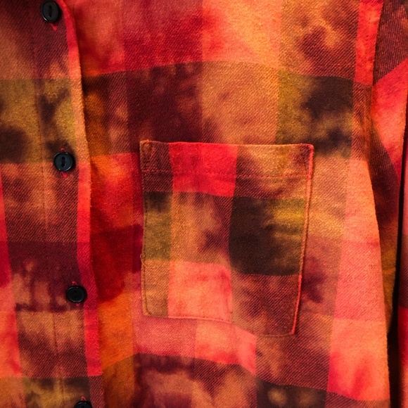 Betty Boop Graphic Plaid Button Down Acid Wash Cotton Flannel Shirt - Picture 5 of 6